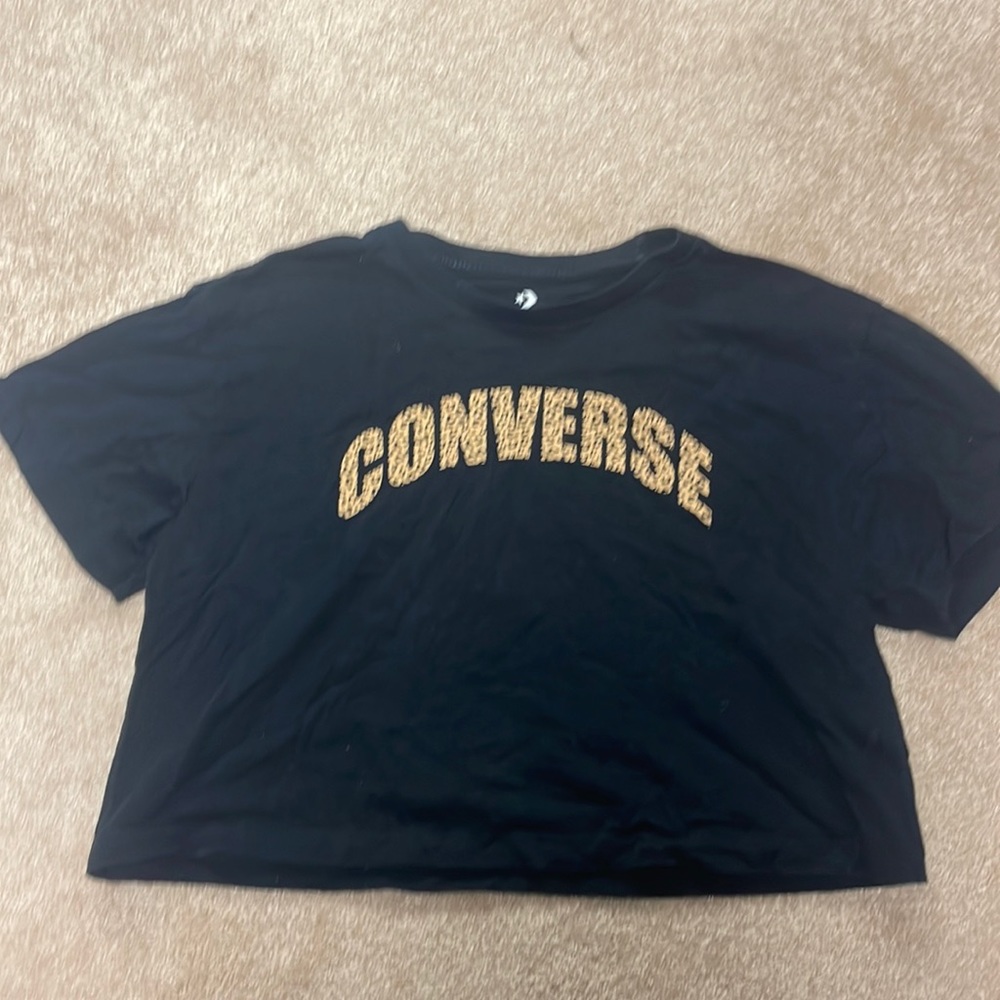 Converse crop shirt